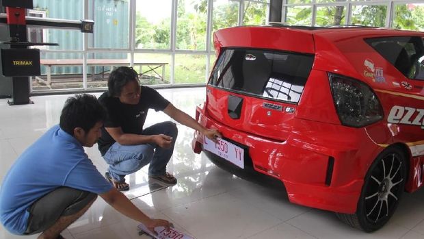Mobil listrik ITS Surabaya