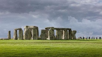 Kok Bisa, Batu Altar Stonehenge Seberat 6 Ton Pindah 700 Km Lintas Inggris?
