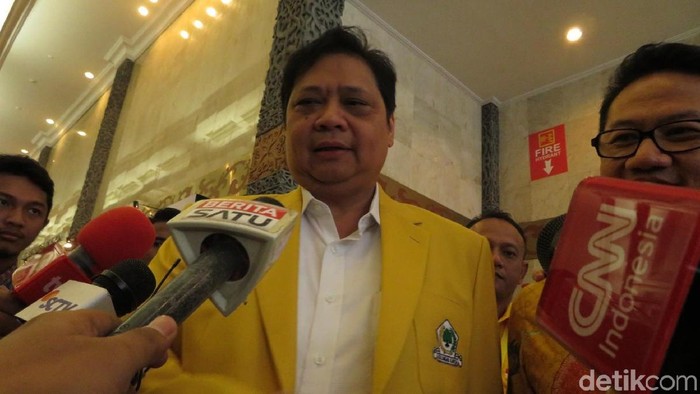 Airlangga Hartarto Hadiri Rapimnas Golkar di JCC