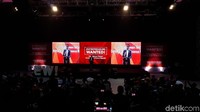 Yang saya sedih anak saya enggak ada yang mau urusi usaha saya. Padahal pabrik ada, karyawan ada, kata Jokowi.
