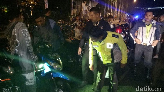 Puluhan Motor Tak Sesuai Standart Terjaring Razia Polres Banyuwangi