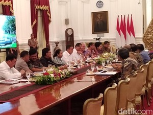 Jokowi Minta Masyarakat Dilibatkan Amankan Natal dan Tahun Baru