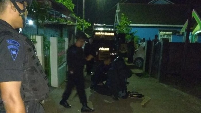 Koper Mencurigakan di Palembang Diledakkan Gegana, Ternyata Kosong
