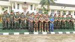 Momen Panglima TNI Berbaret Merah dan Diarak Prajurit Kopassus