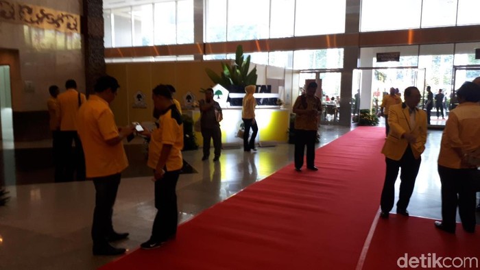 Elite Golkar Mulai Berdatangan ke JCC Jelang Rapimnas