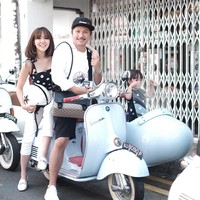 Gading Marten dan Gisella Anastasia pun tak kalah modis. Begitu pula Gempi, putri semata wayang mereka yang super cute! (Foto: Instagram_