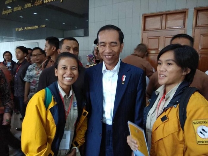 Puji dan Doa Jokowi untuk Mathilda-Dimitri yang Bakal Daki Everest