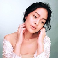 Namun ada pula netizen yang mengritik penampilan baru Gracia Indri yang kini lebih kurus. Ya allah kok kayak tua banget ya..cantik kayak dulu lebih seger.. komentar netizen. Foto: Instagram/riomotret