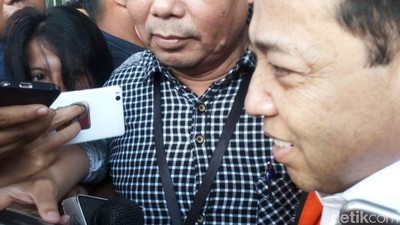 Kegiatan Novanto Sehari Sebelum Sidang Hari Ini