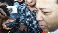 Foto: Novanto dimintai keterangan oleh penyidik KPK sebagai saksi untuk tersangka kasus korupsi e-KTP Anang Sugiana Sudihardjo pada Selasa 19 Desember 2017. Pemeriksaan ini dilakukan sehari sebelum Novanto menjalani sidang dengan agenda pembacaan eksepsi pada Rabu 20 Desember 2017. Fotografer: Haris Fadhil/detikcom