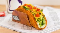 Naked Chicken Chalupa milik Taco Bell. Chalupa biasanya terbuat dari tepung terigu tapi yang satu ini terbuat dari daging ayam! walau hanya bertahan selama dua bulan, menu ini menjadi viral karena keunikannya. Foto: Istimewa