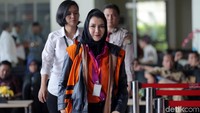 Begini kemontokan yang diakui oleh Rita Widyasari selama ditahan di rutan KPK.