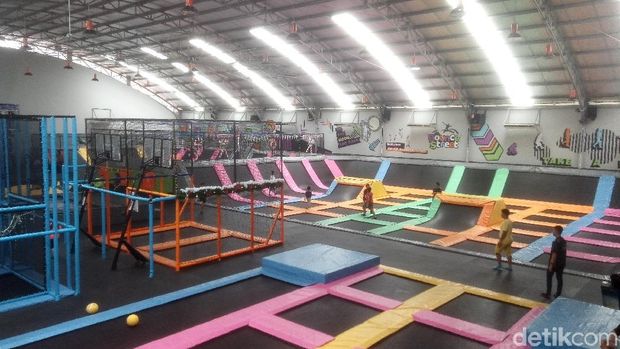 Main Trampolin, Wisata yang Kekinian