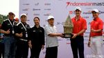 Justin Rose Raih Trofi Indonesian Masters 2017