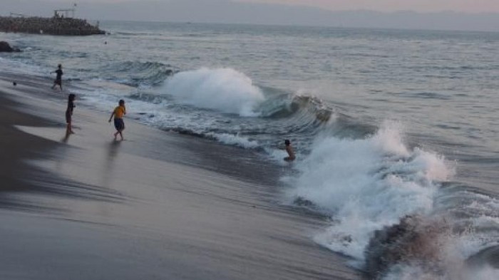 Pantai Ampenan