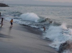 Warga Tak Disiplin, Pantai-pantai hingga CFD di Mataram Kembali Ditutup