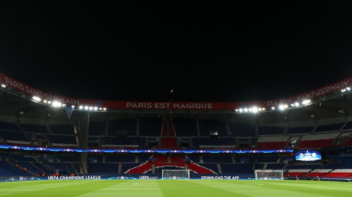 PSG vs Dortmund akan dimainkan tanpa penonton. Foto: Catherine Ivill/Getty Images