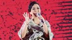 Astrid Mulai Aktif di Atas Panggung