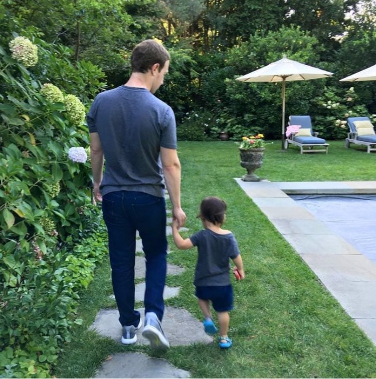 5 Potret Mark Zuckerberg Bersama Putri Sulungnya, Max