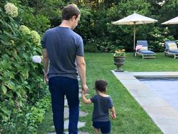 Zuckerberg Dikawal Bodyguard Rp 100 Miliar