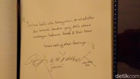 Ini adalah tanda tangan Jokowi. Apakah Anda dapat melihat angka 1681 di tanda tangan mantan Gubernur DKI ini?