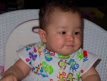 Gemas Banget Lihat Pipi Chubby Sheva, Putri Bungsu Ussy 