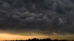 Foto: Awan Mammatus yang Jadi Sorotan di Langit Melbourne
