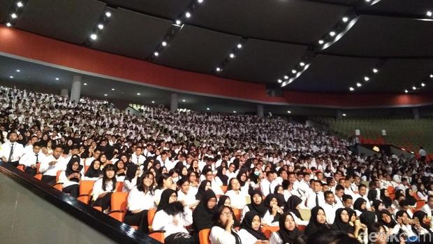 Sri Mulyani ke 6.670 CPNS Kemenkeu: Follow Akun @smindrawati.