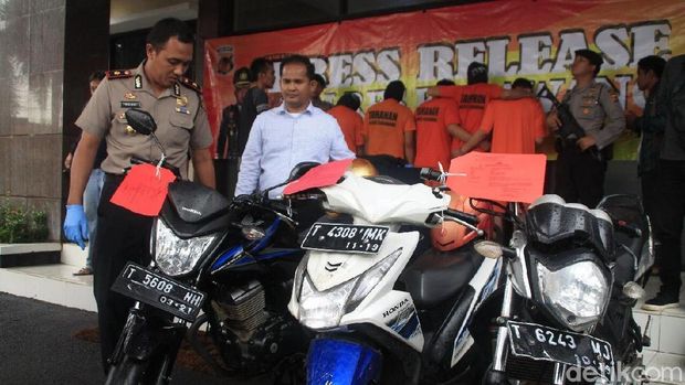 Perampok Koperasi di Karawang Ditangkap, 3 Pelaku Ditembak