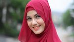 Sekelumit Kisah Cinta Ray Rendy dan Nadya Almira