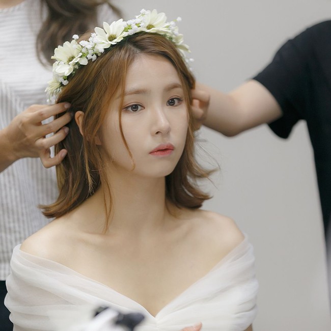 Meskipun telah putus, penggemar tetap mendukung hubungan Jonghyun dan Shin Se Kyung. Bahkan mereka berharap kisah cinta keduanya akan berakhir dengan bahagia. Foto: Instagram/@sjkuksee