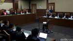 Setya Novanto Sehat dan Necis di Sidang Kedua