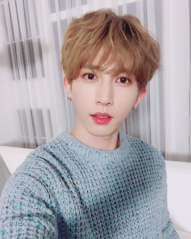 Mencoba menjadi idol memang tidak mudah. Kisoep U-KISS pun merasakannya. Ia bahkan pernah menderita depresi dan terpikir untuk bunuh diri setelah gagal audisi beberapa kali. Foto: Instagram