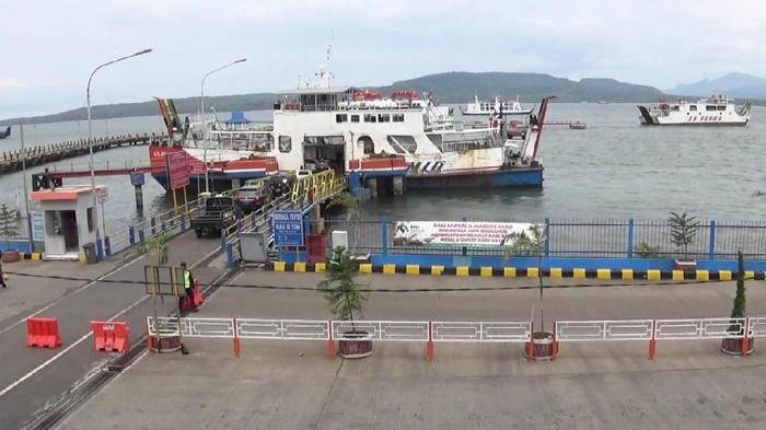 Libur Natal dan Tahun Baru, Arus Penyeberangan Jawa-Bali Meningkat