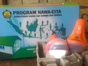 29.155 Unit Lampu Tenaga Surya Dibagikan di Papua Barat