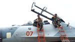 Foto: Gagah! Gaya Marsekal Hadi, Kapolri, KSAD, dan KSAL Naik Sukhoi