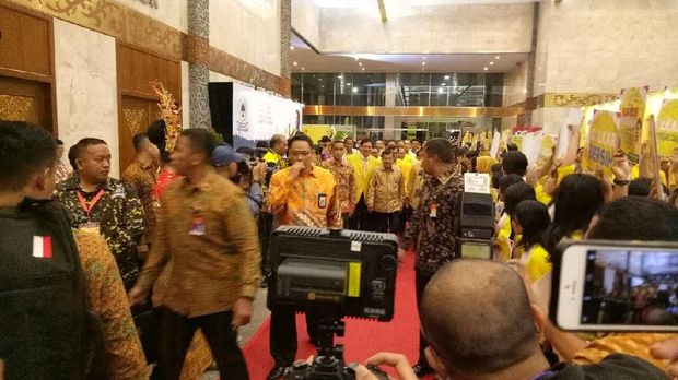 Bersama Airlangga, Wapres JK Hadiri Penutupan Munaslub Golkar