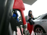Mengungkap Mitos Saat Isi Bensin