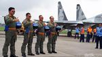 Saat Marsekal Hadi Sematkan Brevet Wings ke Kapolri-KSAD-KSAL