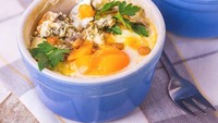 Hidangan telur dari Prancis, Eggs en cocotte terbilang sederhana. Berupa telur kukus dalam piring keramik bundar kecil yang disebut Ramekin. Foto: Istimewa