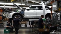 Spartanburg merupakan tempat produksi BMW X Series. Total ada 5 model X yang diproduksi di sini dan dikirim ke seluruh penjuru dunia. BMW X7 model pre-produksi ini menggunakan line perakitan yang sama dengan BMW X5 dan X6.  Foto: BMW