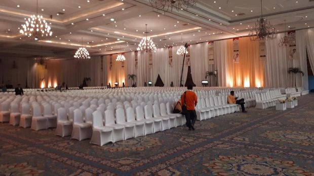 JK akan Hadiri Penutupan Munaslub Golkar, Sofa VVIP Diganti Kursi Lagi