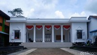 Gedung yang memiliki 5 ruangan ini dibangun dalam tiga tahap (Foto: Uje Hartono/detikcom)