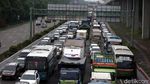 Cegah Macet, Truk Dilarang Masuk Tol Saat Libur Natal