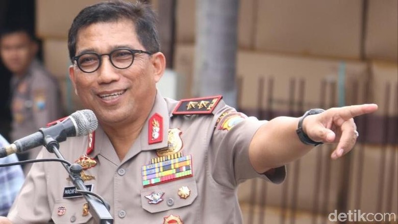 Polisi Duga Hacker Surabaya Black Hat Tak Hanya 2 Orang Polisi Duga Hacker Surabaya Black Hat Tak Hanya 2 Orang
