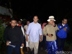 Jati Padang Banjir Lagi, Anies: Tak Ada Pilihan Lain, Lebarkan Sungai