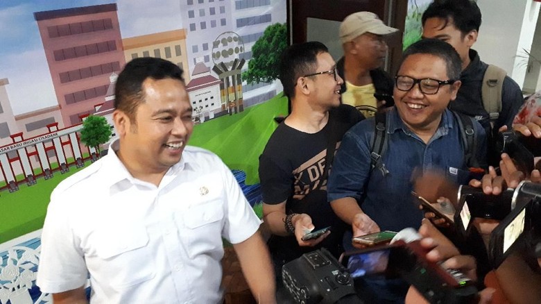 Rekam Jejak Wali Kota Tangerang yang Berseteru dengan Menkum HAM Rekam Jejak Wali Kota Tangerang yang Berseteru dengan Menkum HAM