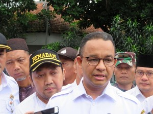 Anies Minta Kadinsos Aktifkan Program Subsidi yang Sempat Terhenti