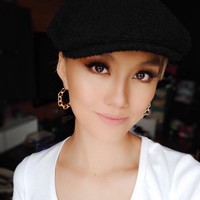 Agnez Mo kini berusia 31 tahun. Namun gaya eksentriknya membuat Agnez Mo tampil awet muda dan masih cocok jadi anak kuliahan. Foto: Instagram