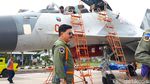 Foto: Gagah! Gaya Marsekal Hadi, Kapolri, KSAD, dan KSAL Naik Sukhoi